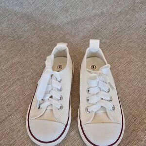 Toddler Unisex White Lace-Up Canvas Sneakers, Size 8
